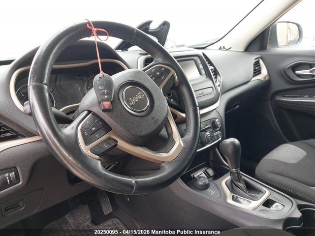 Продажа на аукционе авто 2016 Jeep Cherokee Sport, vin: 1C4PJMAB0GW366003, номер лота: 20250095