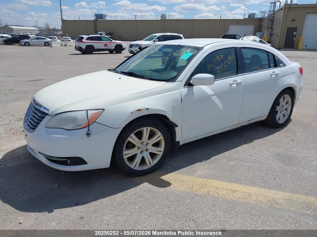 Продажа на аукционе авто 2013 Chrysler 200 Limited, vin: 1C3CCBBB0DN692000, номер лота: 20250252