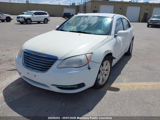 Продажа на аукционе авто 2013 Chrysler 200 Limited, vin: 1C3CCBBB0DN692000, номер лота: 20250252