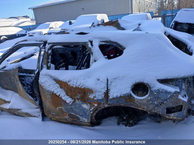 3GNKBJR42MS568920 Chevrolet Blazer True North