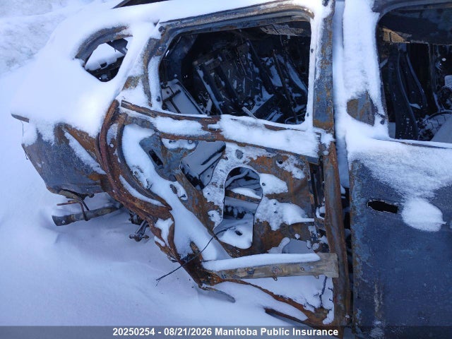 3GNKBJR42MS568920 Chevrolet Blazer True North