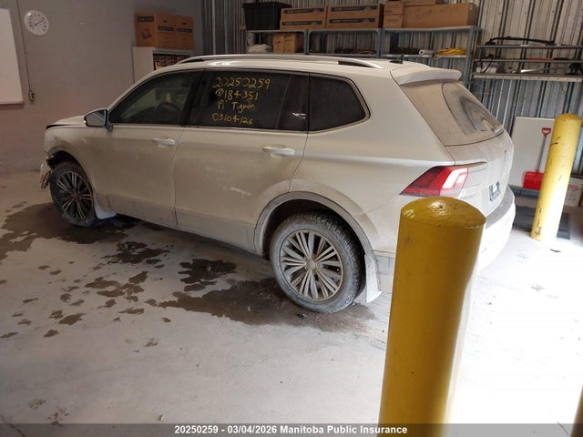 3VV4B7AX1KM184351 Volkswagen Tiguan Highline 2.0 Tsi