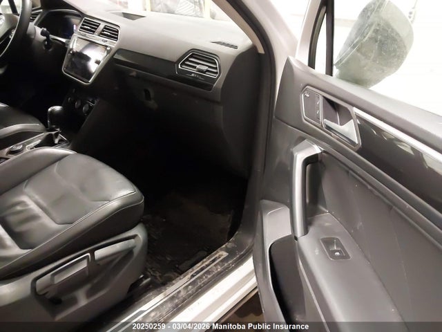 3VV4B7AX1KM184351 Volkswagen Tiguan Highline 2.0 Tsi