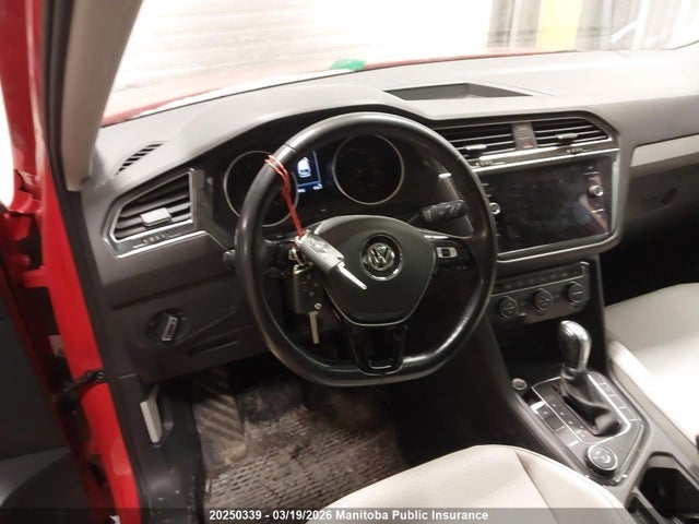 3VV2B7AX3KM108444 Volkswagen Tiguan Comfortline 2.0 Tsi