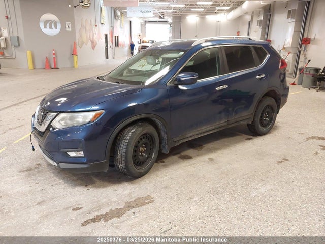 5N1AT2MV8JC740226 Nissan ROGUE SV