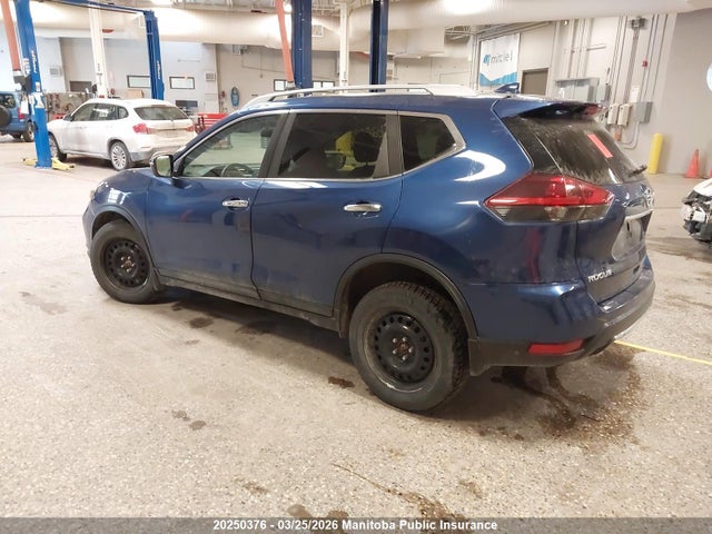 5N1AT2MV8JC740226 Nissan ROGUE SV
