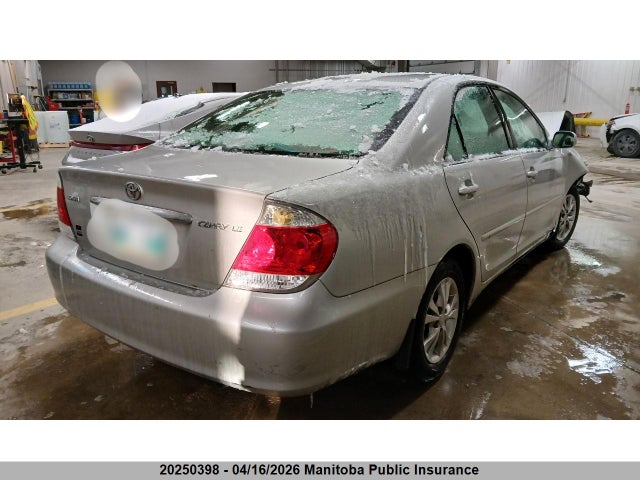 2005 Toyota Camry Le მანქანა იყიდება აუქციონზე, vin: 4T1BE32K55U057493, აუქციონის ნომერი: 20250398