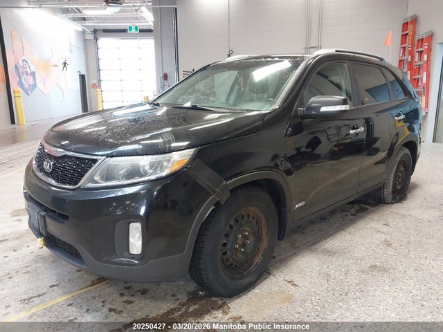 5XYKTCA63FG568685 KIA SORENTO LX