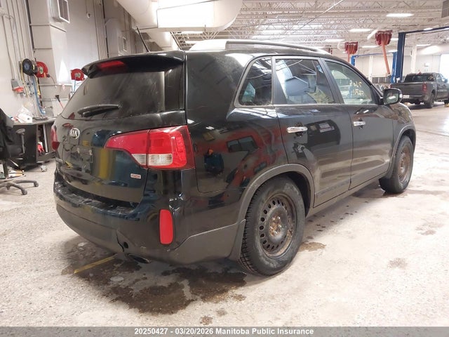 5XYKTCA63FG568685 KIA SORENTO LX