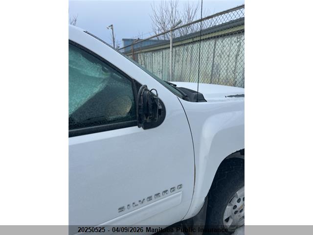 Продажа на аукционе авто 2011 Chevrolet Silverado 1500 Lt Crew Cab, vin: 3GCUKSE29BG353496, номер лота: 20250525