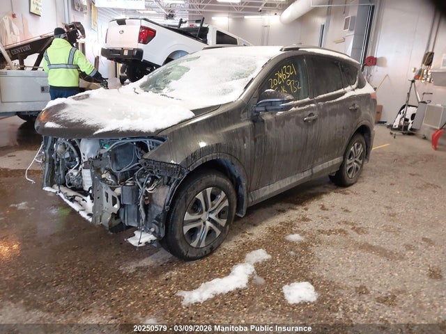 Продаж на аукціоні авто 2017 Toyota Rav4 Le, vin: 2T3BFREV2HW680975, номер лоту: 20250579