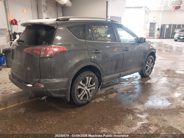 Продаж на аукціоні авто 2017 Toyota Rav4 Le, vin: 2T3BFREV2HW680975, номер лоту: 20250579