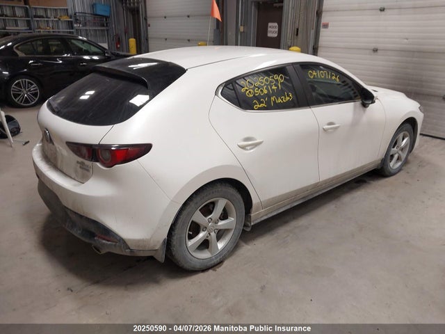 JM1BPALL2N1506141 Mazda Mazda3 Sport Gs