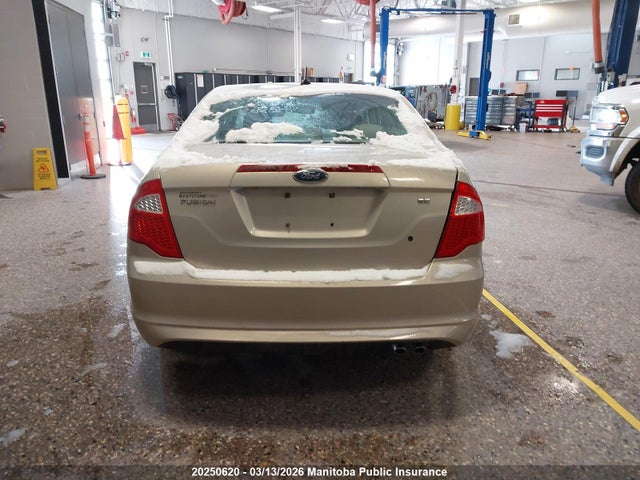 2010 Ford Fusion Se მანქანა იყიდება აუქციონზე, vin: 3FAHP0HA9AR308335, აუქციონის ნომერი: 20250620