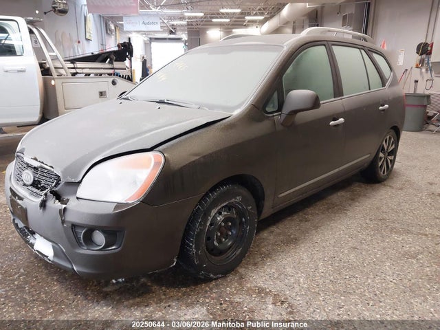 20250644 :رقم المزاد ، KNAHH8C87B7364080 vin ، 2011 Kia Rondo Ex مزاد بيع