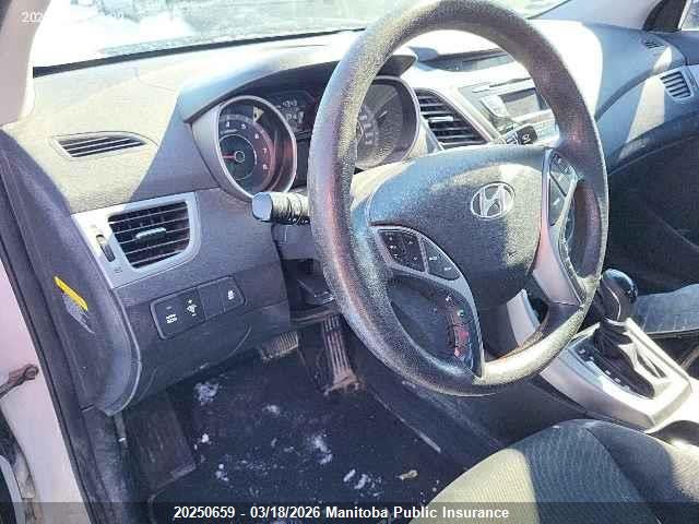KMHDH4AE7FU308212 Hyundai Elantra Gls
