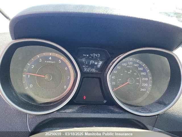 KMHDH4AE7FU308212 Hyundai Elantra Gls