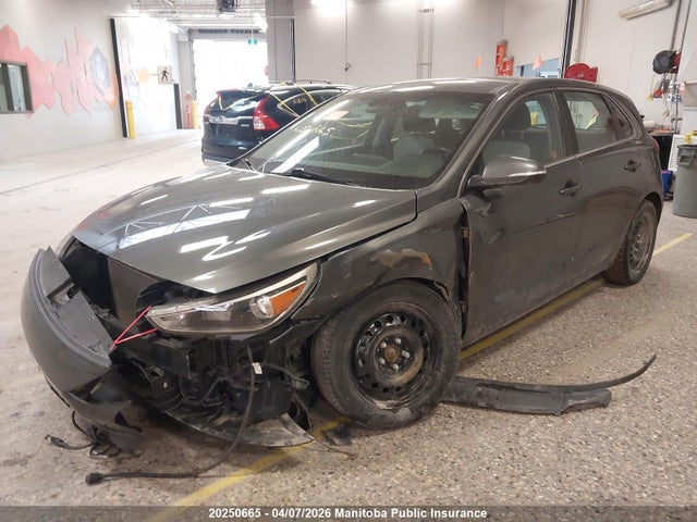 KMHH35LE7JU068218 Hyundai Elantra Gt Gl