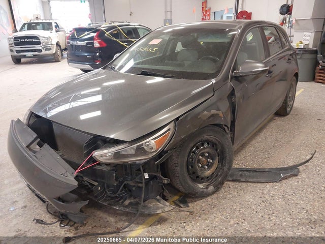 KMHH35LE7JU068218 Hyundai Elantra Gt Gl