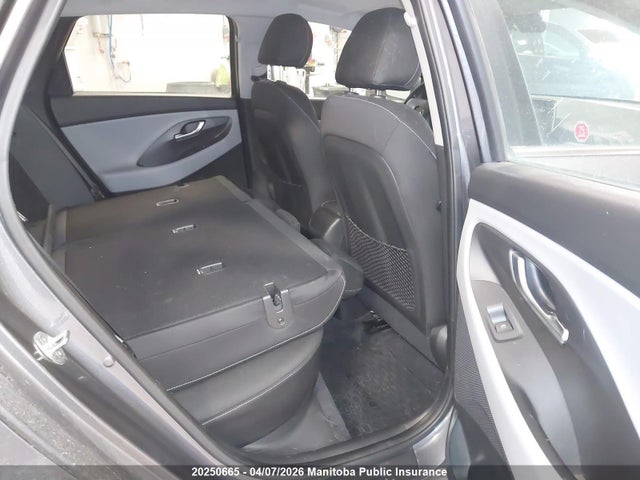 KMHH35LE7JU068218 Hyundai Elantra Gt Gl