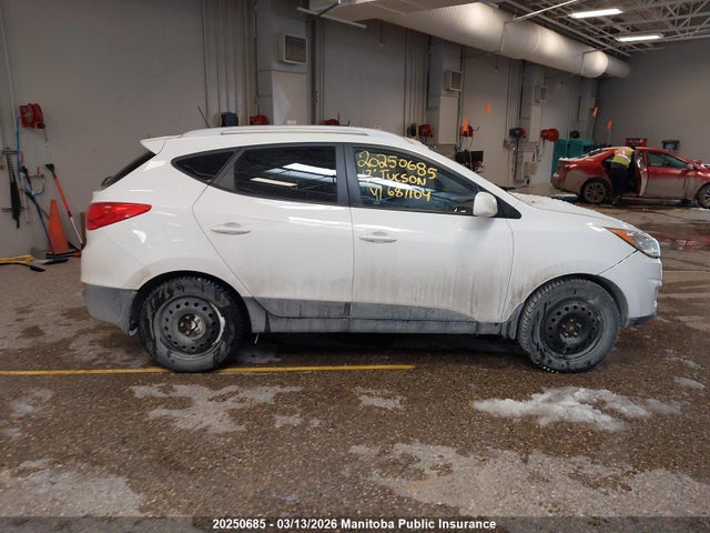 2013 Hyundai Tucson Gl მანქანა იყიდება აუქციონზე, vin: KM8JU3AC7DU687104, აუქციონის ნომერი: 20250685