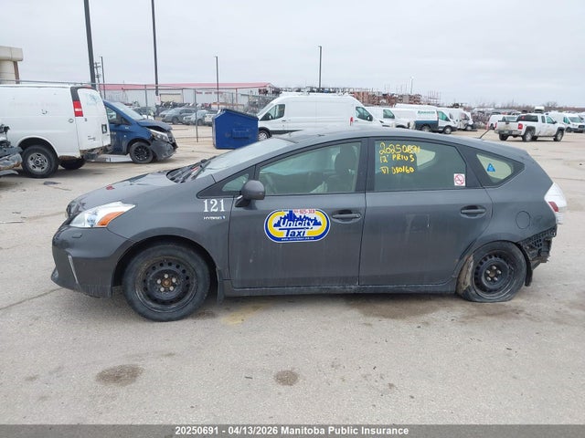 20250691 :رقم المزاد ، JTDZN3EU1C3080160 vin ، 2012 Toyota Prius V مزاد بيع