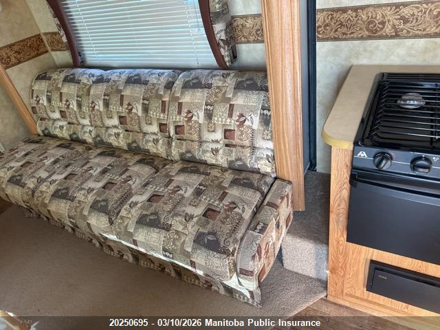 20250695 :رقم المزاد ، 1UJBJ02P061P80147 vin ، 2006 Jayco Jayco مزاد بيع