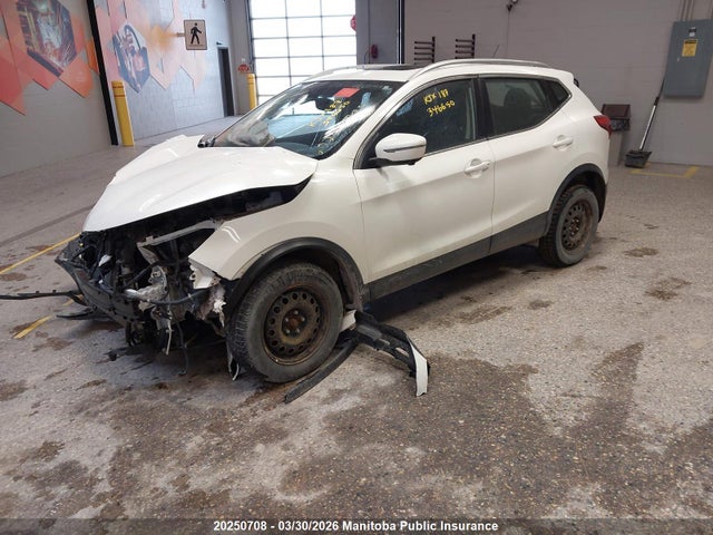 JN1BJ1CR1KW346650 Nissan Qashqai Sl