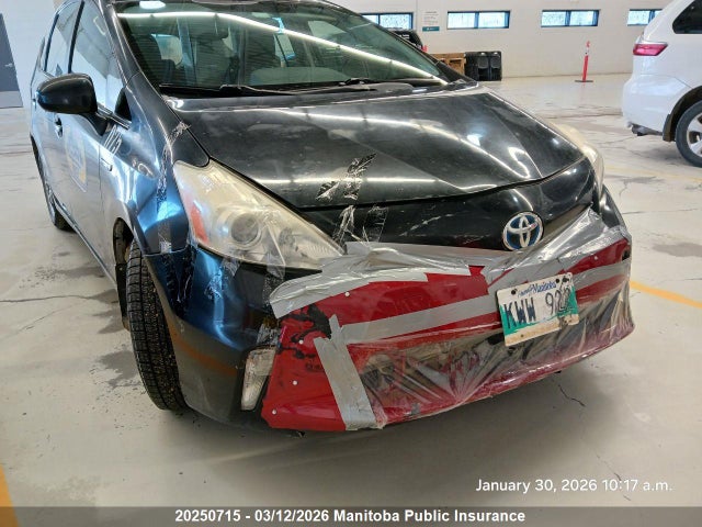 JTDZN3EU1E3306006 Toyota PRIUS V