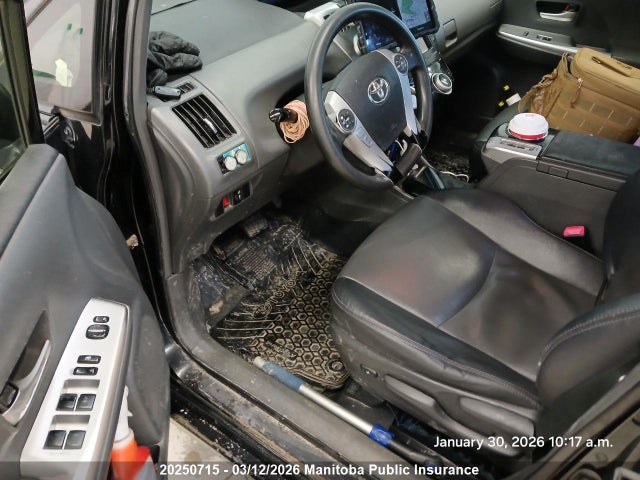 JTDZN3EU1E3306006 Toyota PRIUS V