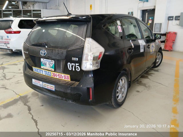 JTDZN3EU1E3306006 Toyota PRIUS V
