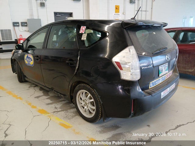 JTDZN3EU1E3306006 Toyota PRIUS V