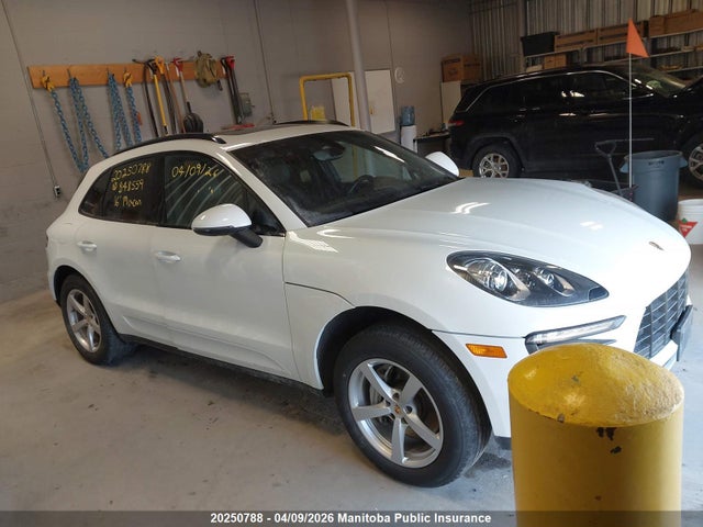 Porsche MACAN S 2016 WP1AB2A57GLB48559 Image 13