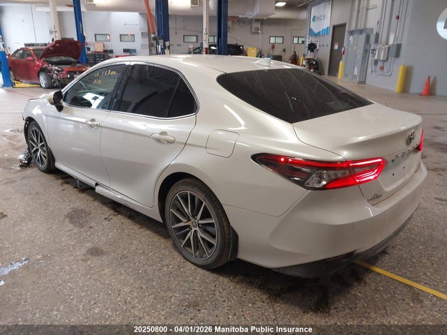 4T1B21HK0NU016662 Toyota Camry Xle Hybrid