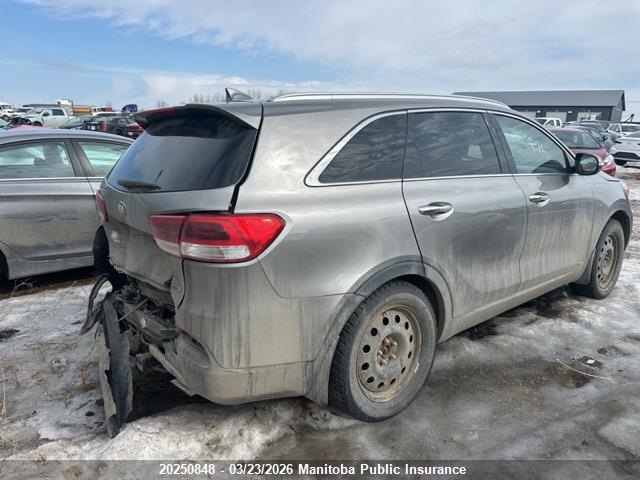 5XYPHDA56JG371779 KIA Sorento Ex V6