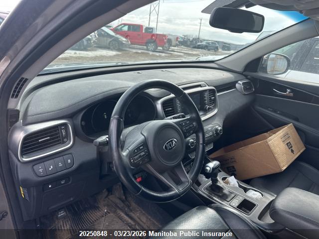 5XYPHDA56JG371779 KIA Sorento Ex V6