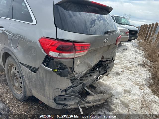 5XYPHDA56JG371779 KIA Sorento Ex V6