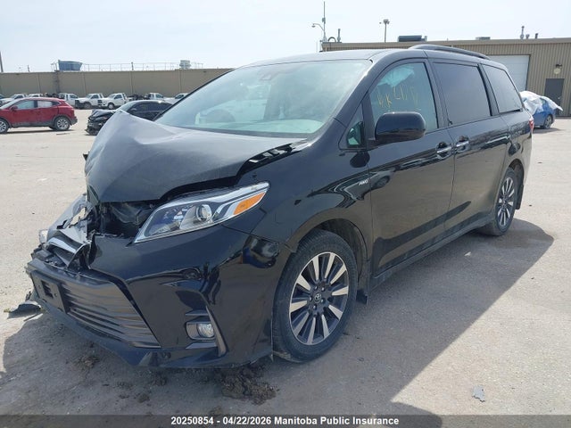 20250854 :رقم المزاد ، 5TDDZ3DC3JS208191 vin ، 2018 Toyota Sienna Xle V6 مزاد بيع