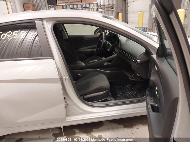 2025 Hyundai Elantra Essential მანქანა იყიდება აუქციონზე, vin: KMHLM4DG0SU861329, აუქციონის ნომერი: 20250858