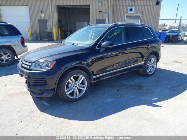 20250862 :رقم المزاد ، WVGDF9BP3BD002346 vin ، 2011 Volkswagen Touareg V6 مزاد بيع