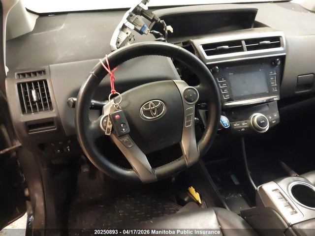 JTDZN3EU8GJ051417 Toyota PRIUS V