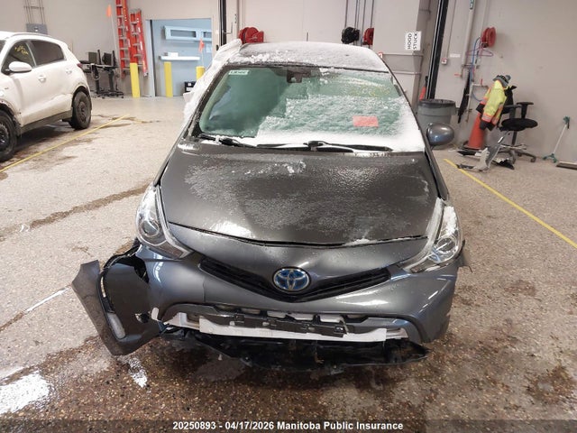 JTDZN3EU8GJ051417 Toyota PRIUS V