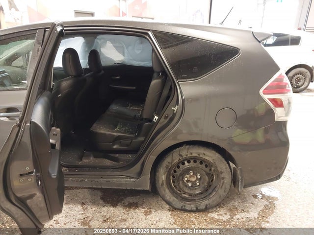 JTDZN3EU8GJ051417 Toyota PRIUS V