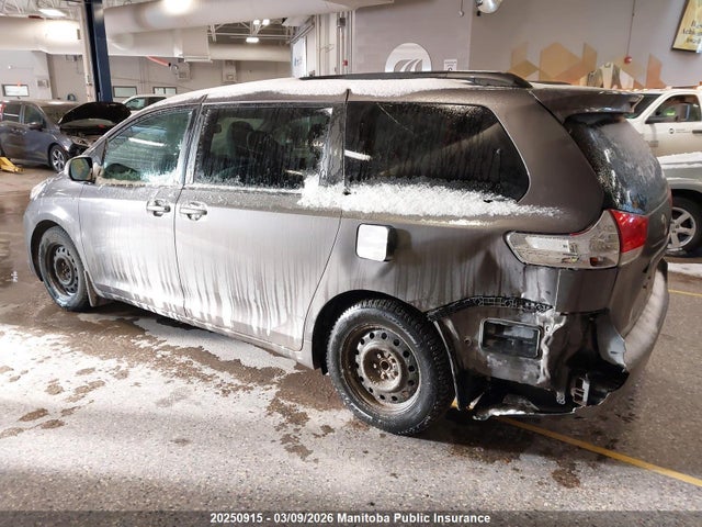 Aukcja sprzedaży 2013 Toyota Sienna Le V6, vin: 5TDKK3DC8DS363190, numer aukcji: 20250915