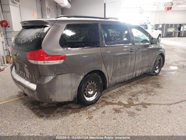 Aukcja sprzedaży 2013 Toyota Sienna Le V6, vin: 5TDKK3DC8DS363190, numer aukcji: 20250915