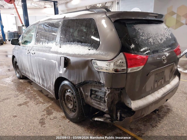 Aukcja sprzedaży 2013 Toyota Sienna Le V6, vin: 5TDKK3DC8DS363190, numer aukcji: 20250915