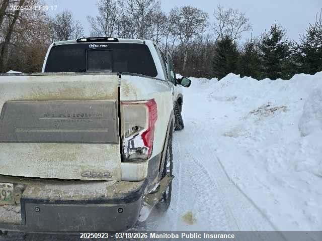 1N6AA1E5XJN534085 Nissan Titan 5.6 Sv Crew Cab
