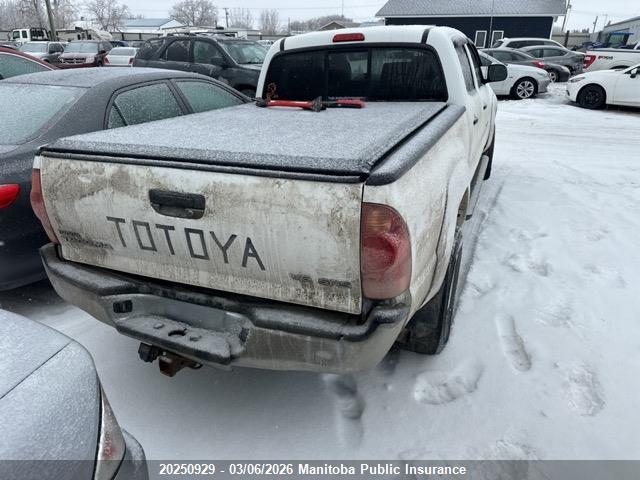 20250929 :رقم المزاد ، 5TEMU52N27Z344371 vin ، 2007 Toyota Tacoma Double Cab V6 مزاد بيع