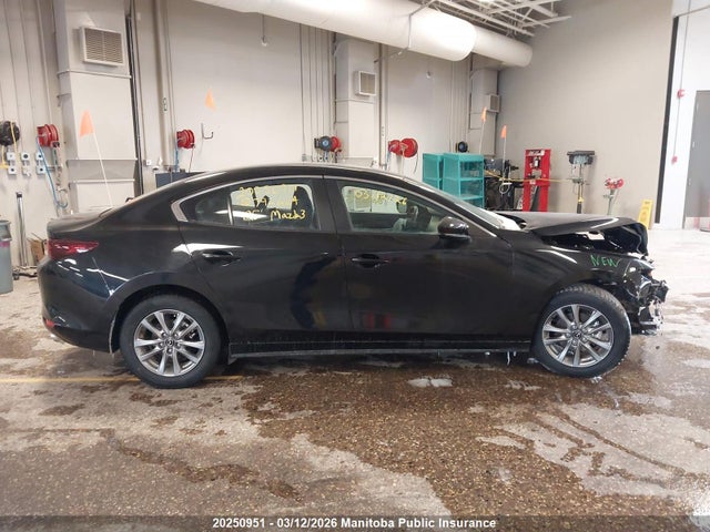 JM1BPACMXS1792664 Mazda Mazda3 Gs