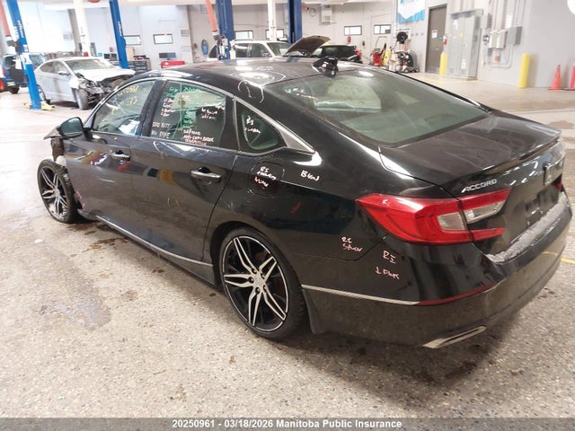 1HGCV1F9XMA802695 Honda Accord Touring